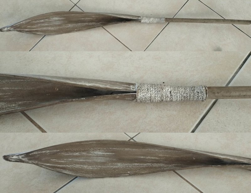 Leaf display ornament